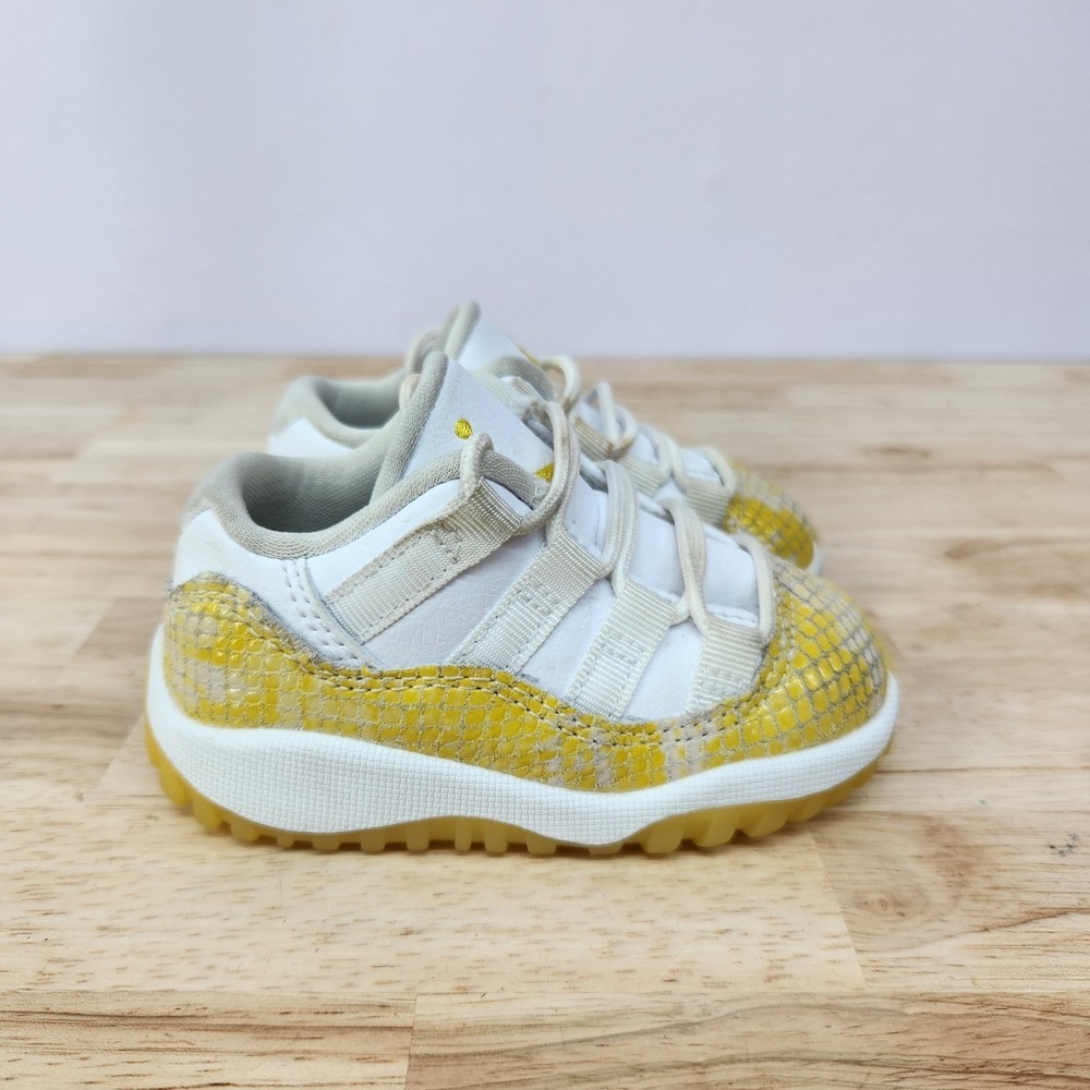 Nike Jordan 11 Retro Low Yellow Snakeskin Toddler Shoes Size 5C (645107-107)